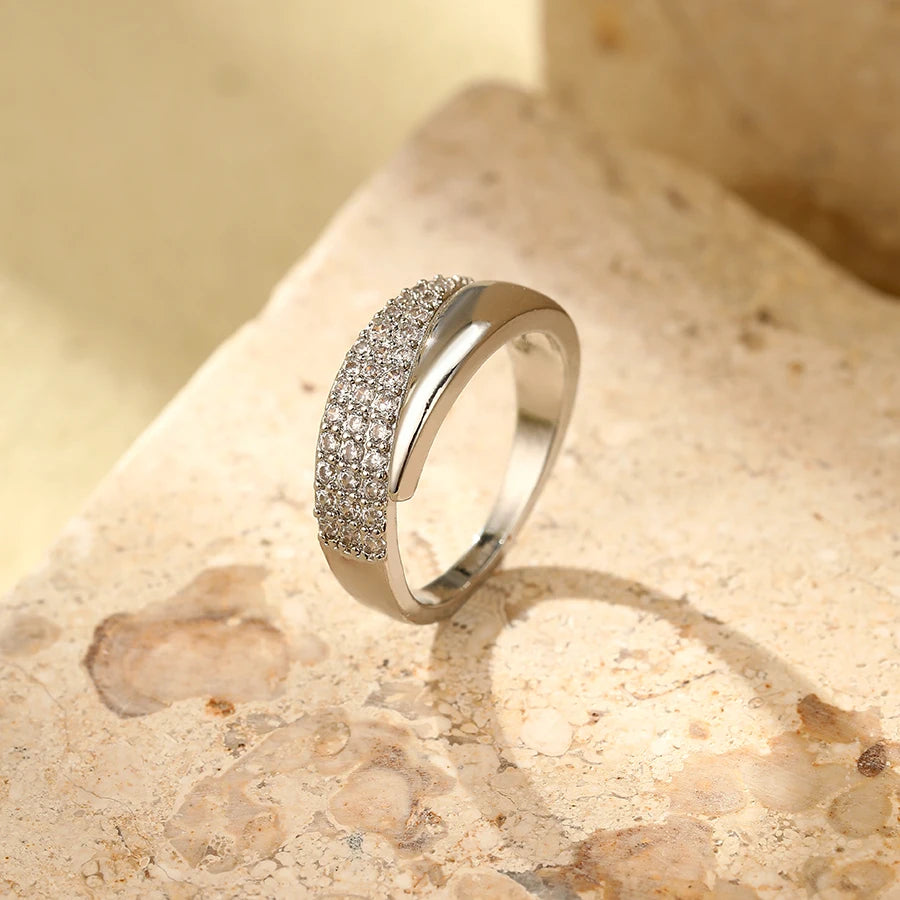 2025 Nwe Stainless Steel 18 K Gold Plated Sun Rings for Women Natural Stone Inlaid in Hollow Metal Texture Ring Trendy Jewelry