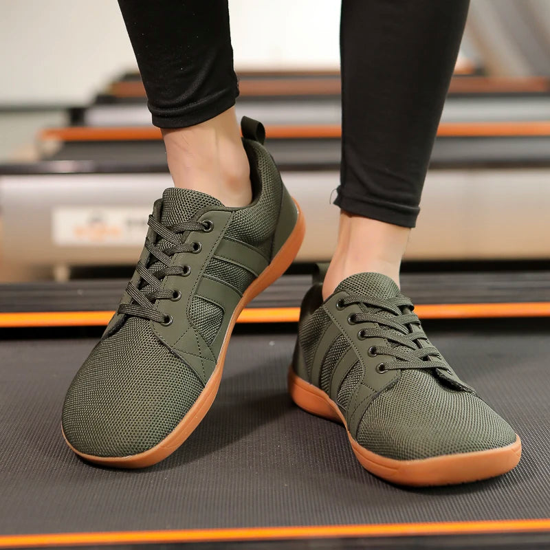 Wide-toe shoes, men's fashion, sneakers