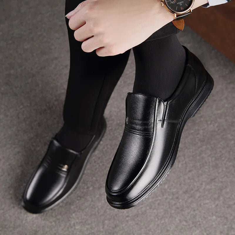 Luxury Brand Men's Leather Formal Shoes 2025