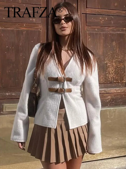 Beige long sleeve V-neck jacket, suitable for autumn and spring,